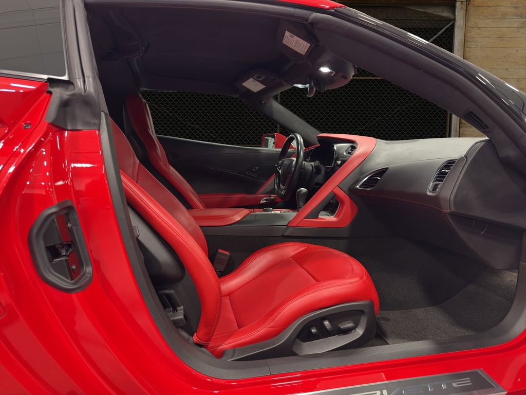 Used 2015 Chevrolet Corvette Z06 w/ 3LZ Preferred Equipment Group image 15