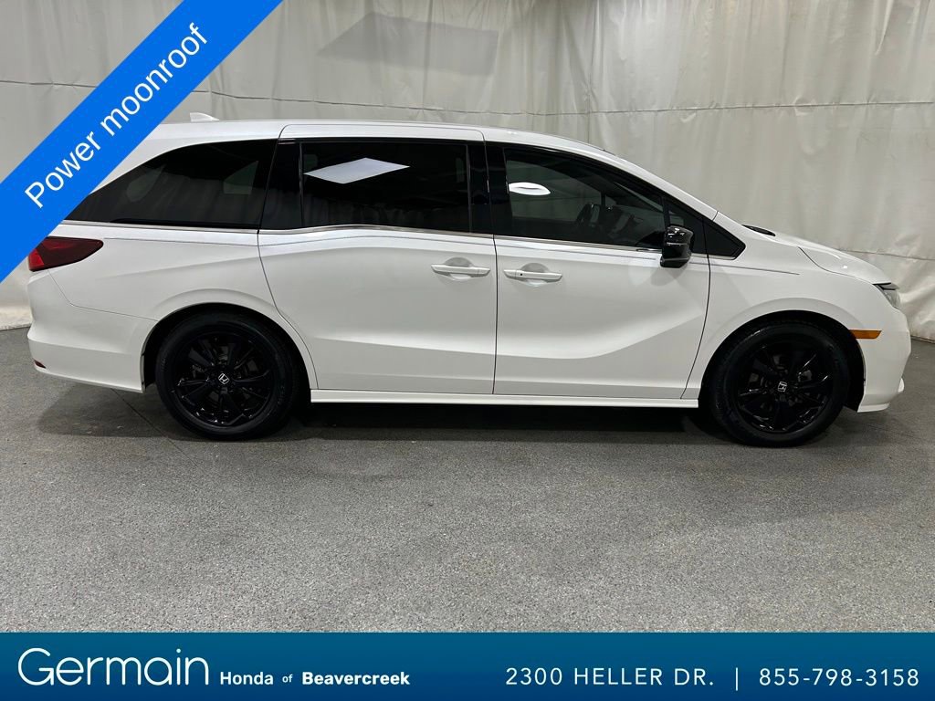 Used 2023 Honda Odyssey Sport image 11