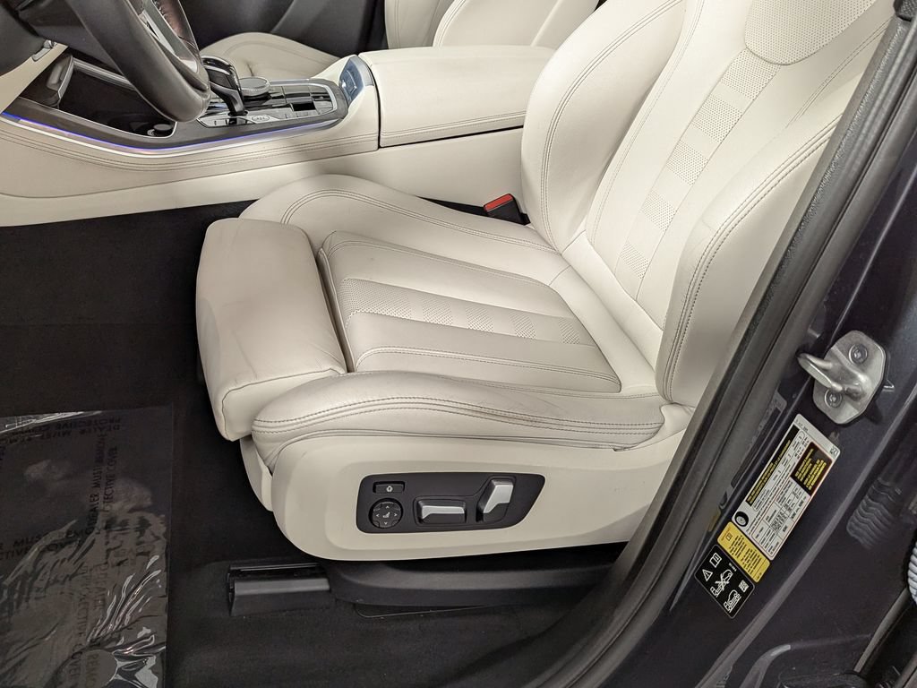 Used 2021 BMW X5 xDrive40i AWD/4WD image 19