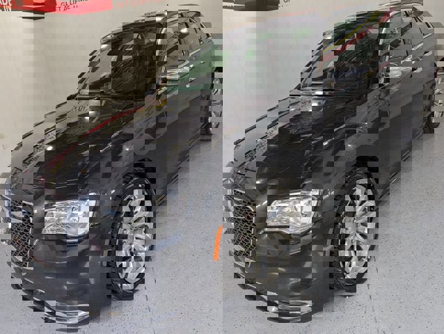 Used 2017 Chrysler 300 C w/ Safetytec Plus Group image 3