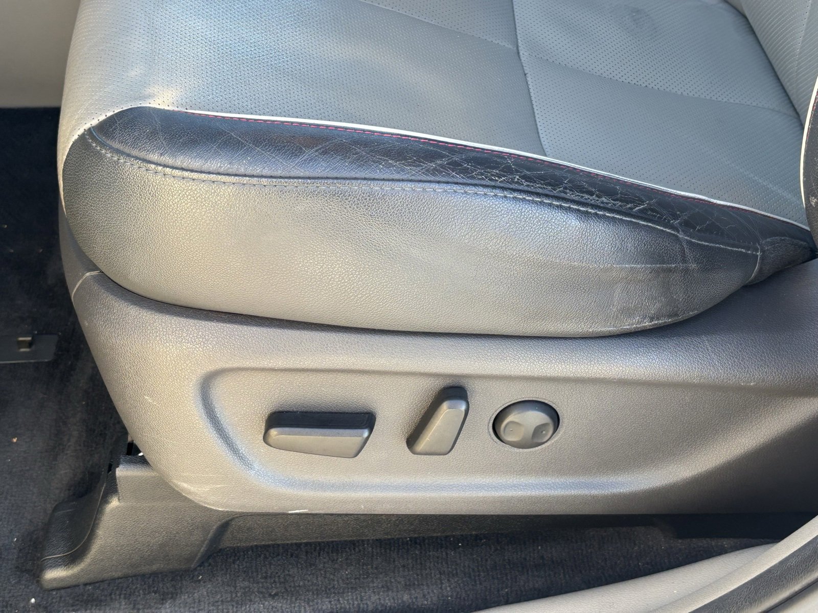 Used 2018 Kia Sedona LX w/ LX Essentials Premium Package image 14