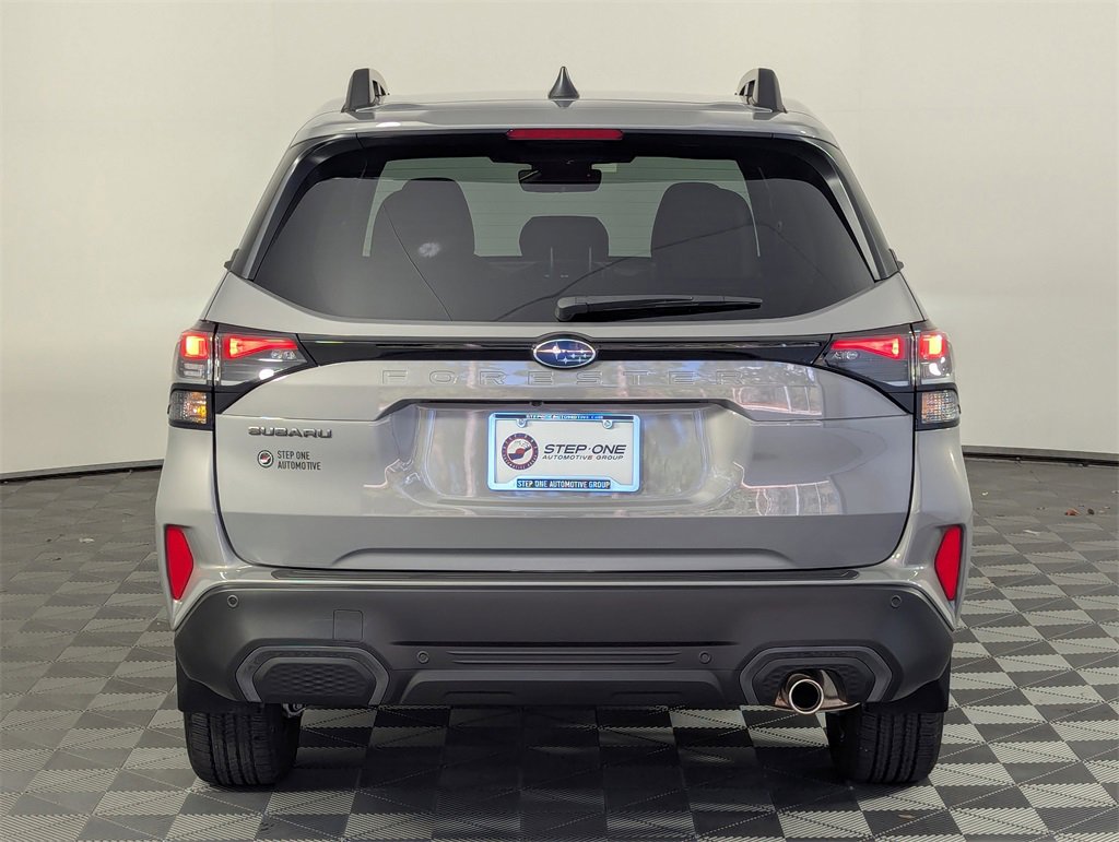 Used 2025 Subaru Forester Limited w/ Popular Package #2 image 6