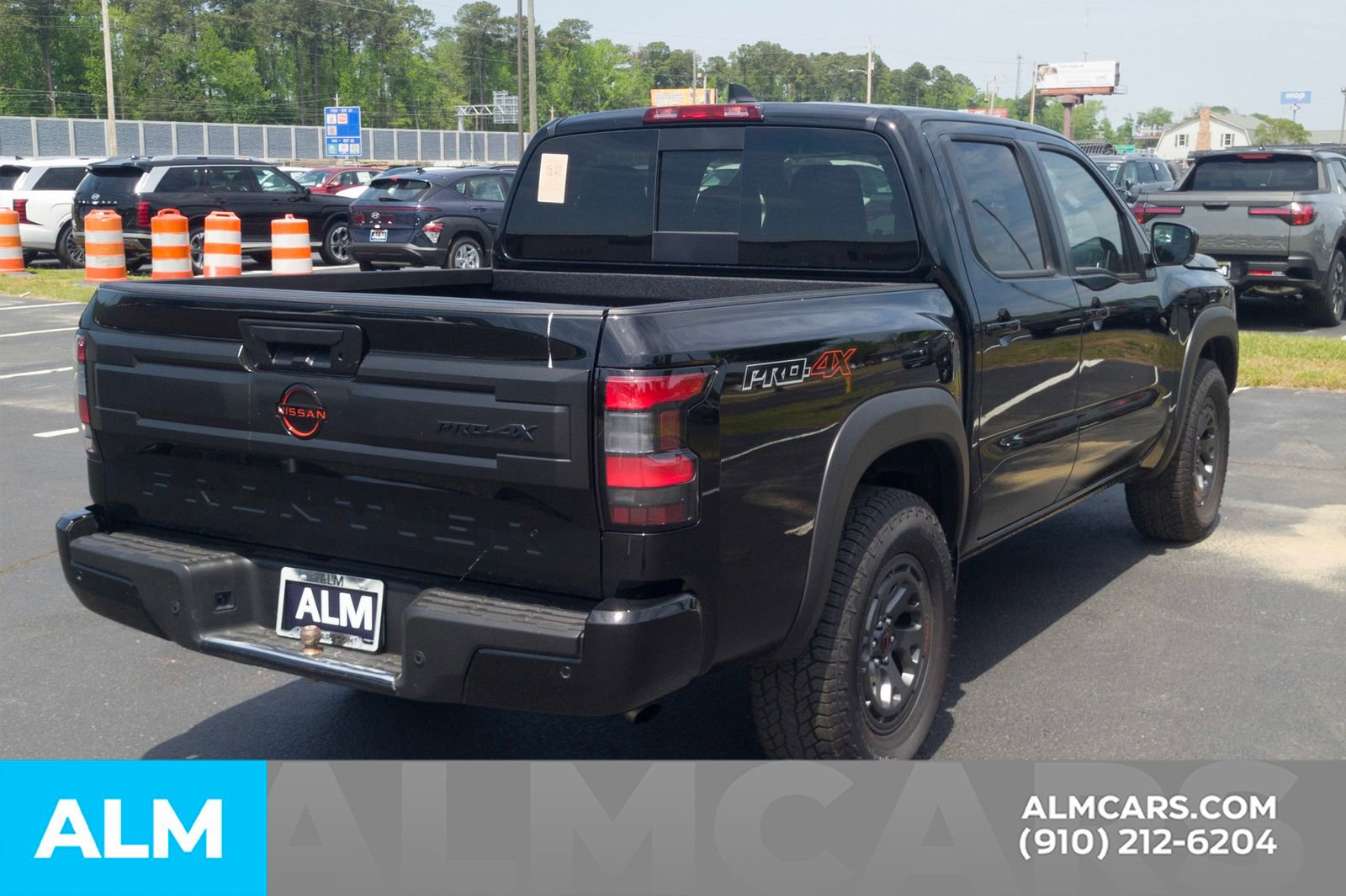 Used 2026 Nissan Frontier 4x4 Crew Cab image 6