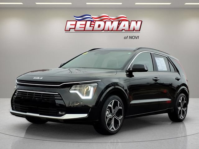 Used 2024 Kia Niro EX Touring FWD image 1