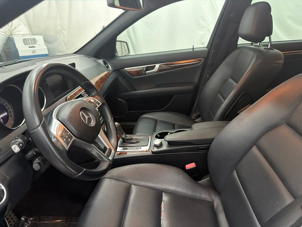 Used 2013 Mercedes-Benz C 250 Sedan image 14