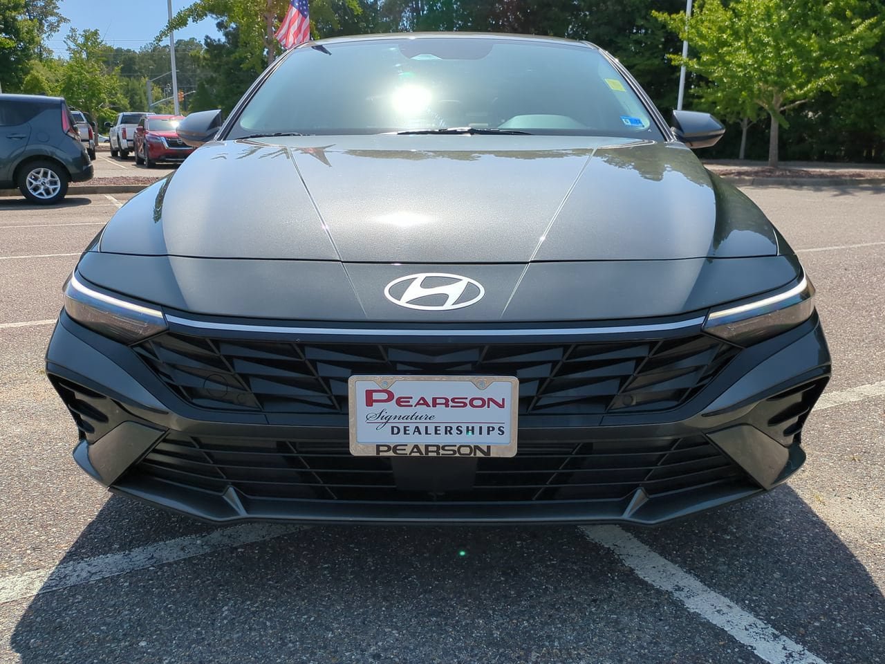 Used 2025 Hyundai Elantra Limited FWD image 9