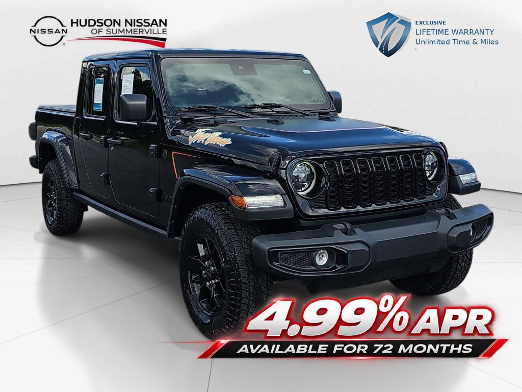 Used 2024 Jeep Gladiator Sport AWD/4WD image 3