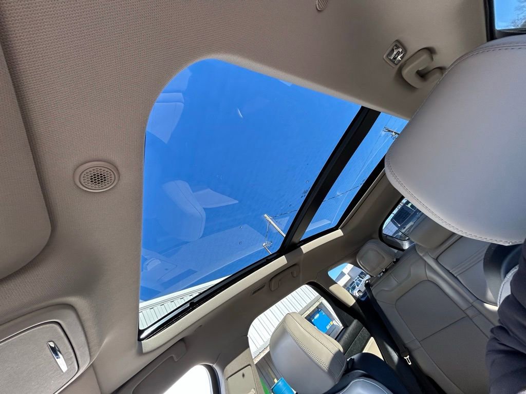 Used 2025 Lincoln Corsair Reserve w/ Equipment Group 202A image 34