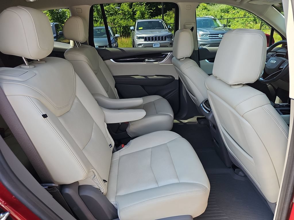 Used 2020 Cadillac XT6 Premium Luxury AWD/4WD image 26