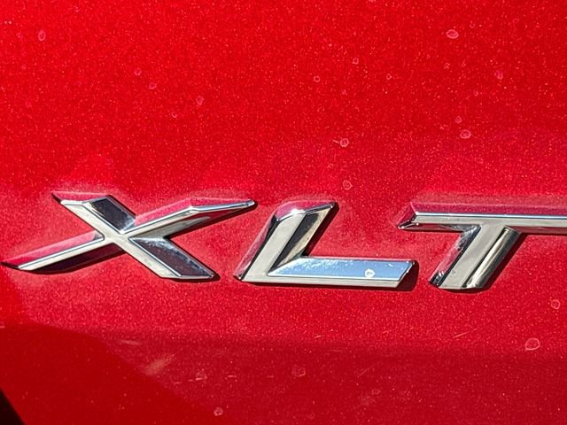 Used 2024 Ford Explorer XLT w/ Equipment Group 202A image 11