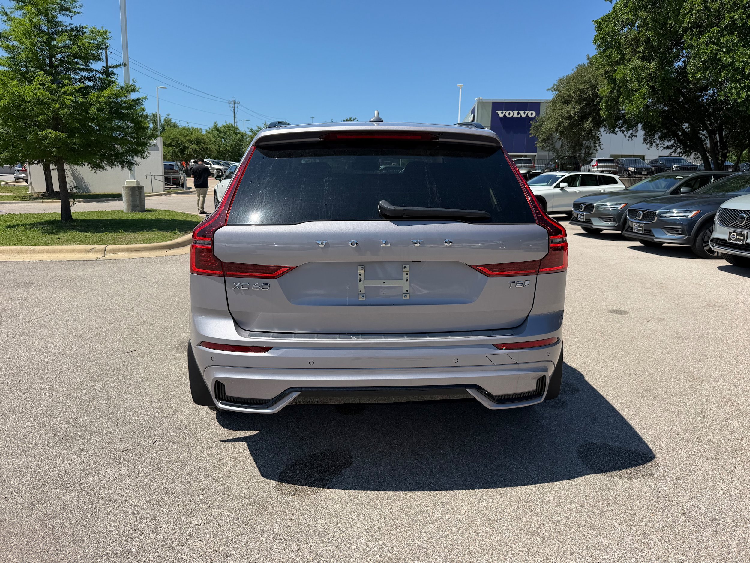 New 2026 Volvo XC60 T8 Plus w/ Protection Package Premier AWD/4WD image 5