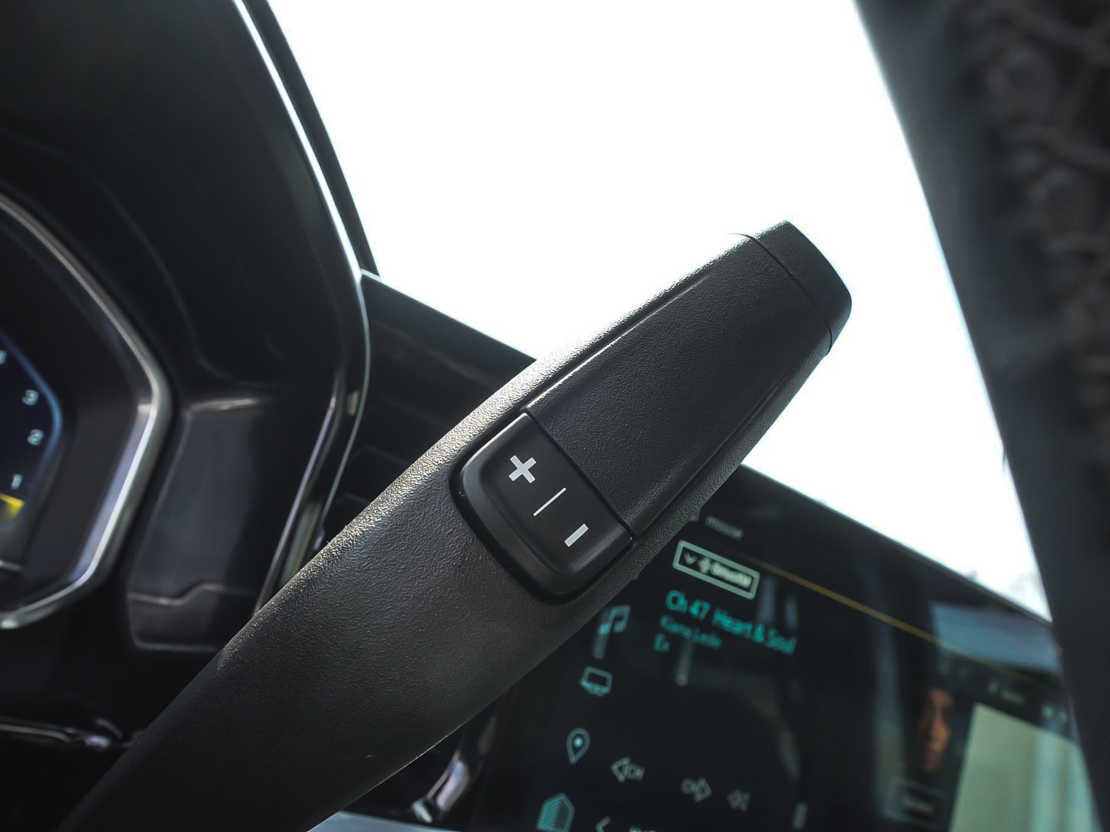 Used 2024 Chevrolet Silverado 2500 LT w/ Texas Edition image 22