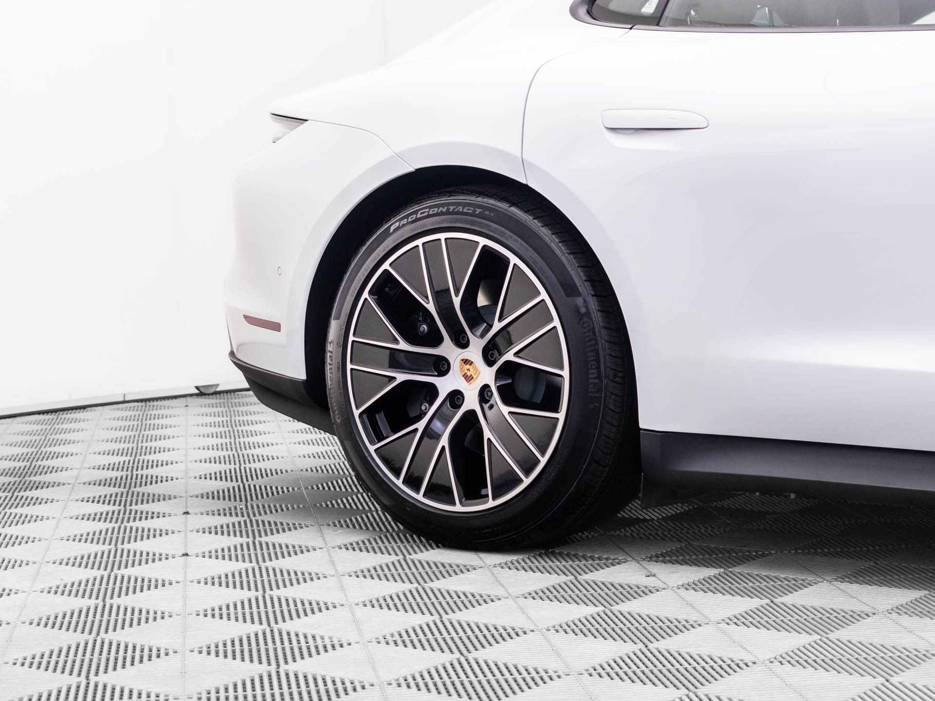 New 2026 Porsche Taycan AWD/4WD image 33