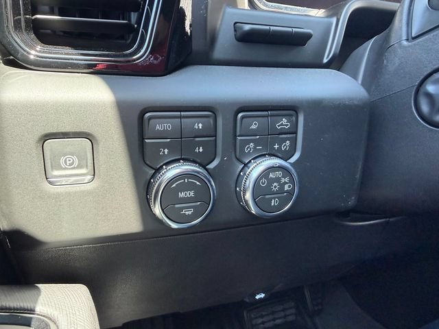 New 2026 GMC Sierra 1500 AT4X w/ LPO, Black Badging Package AWD/4WD image 21