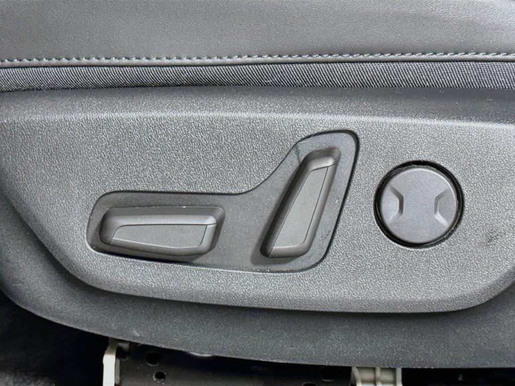 Used 2023 Kia Niro Wave w/ Wave Preserve Package FWD image 17