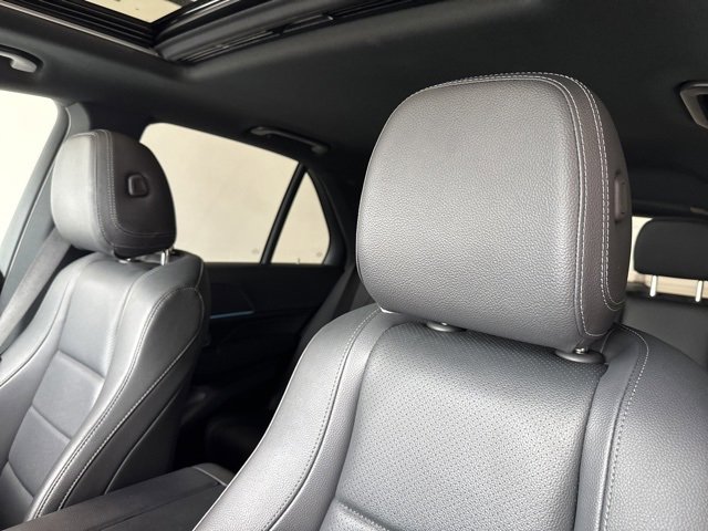 Used 2022 Mercedes-Benz GLE 350 4MATIC w/ AMG Line Exterior image 21