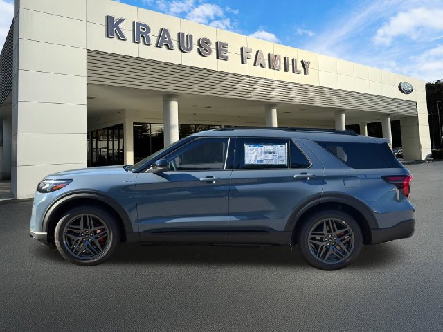 New 2026 Ford Explorer ST-Line w/ ST-Line Street Pack RWD image 4