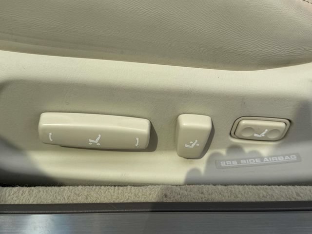 Used 2006 Lexus SC 430 Convertible RWD image 32