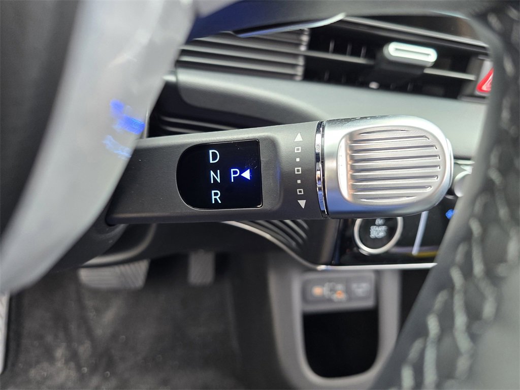 New 2025 Hyundai Ioniq 5 SEL image 16