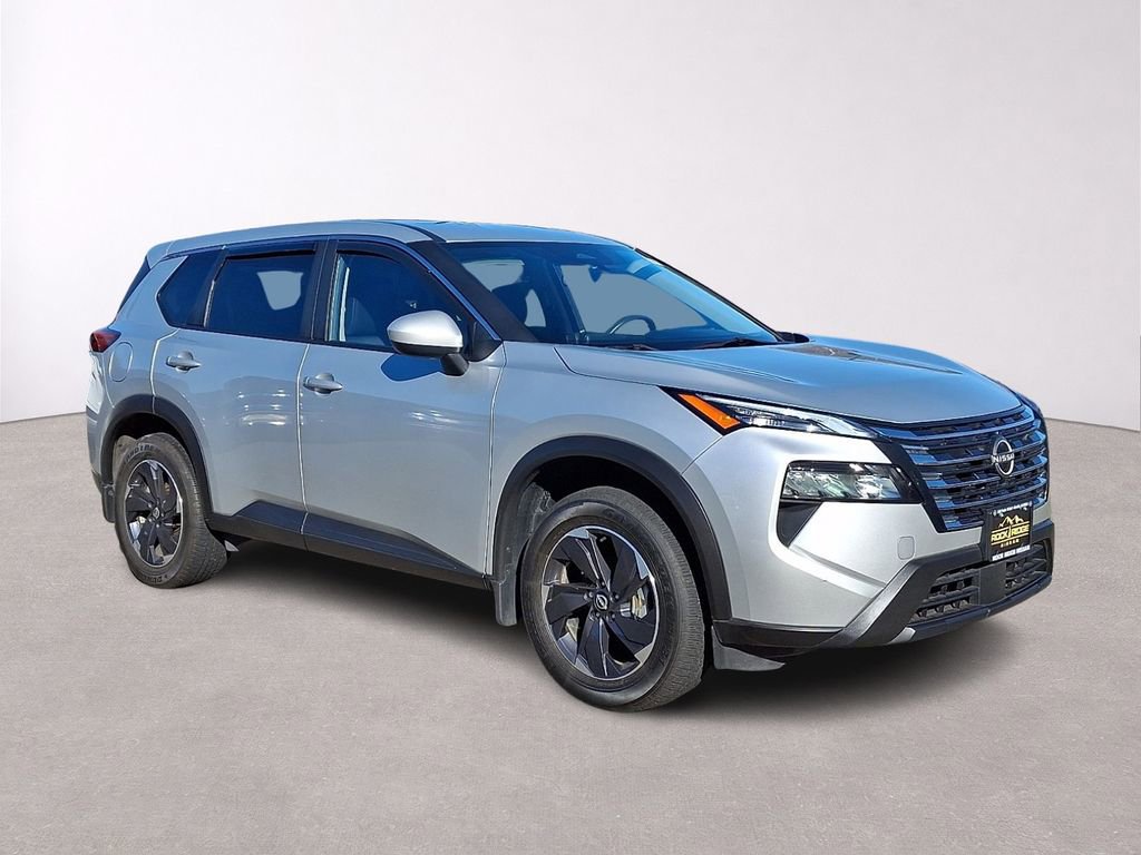 Used 2024 Nissan Rogue SV image 1