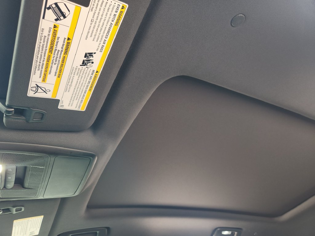 Used 2026 Chevrolet Equinox LT w/ Safety and Technology Package FWD image 21