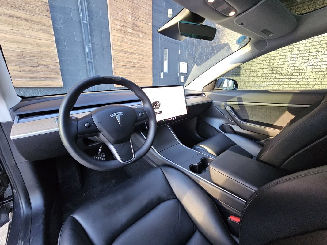 Used 2020 Tesla Model 3 Standard Range Plus RWD image 2