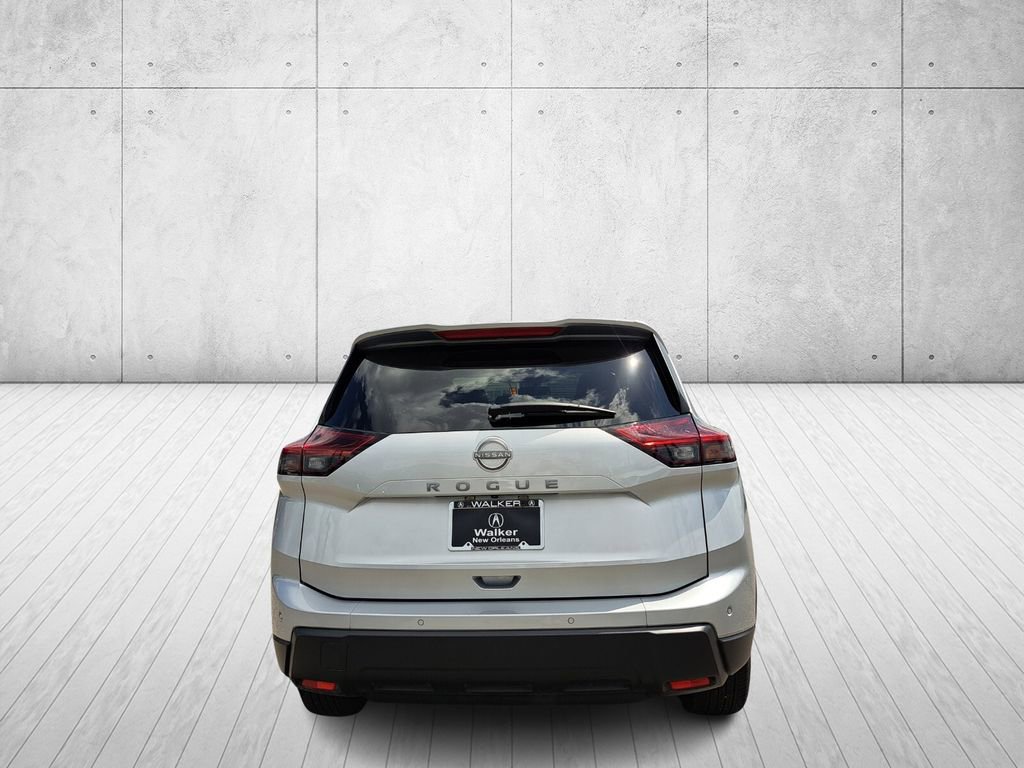 Used 2025 Nissan Rogue SV image 6