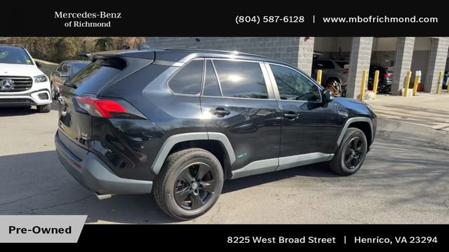 Used 2020 Toyota RAV4 XLE image 2
