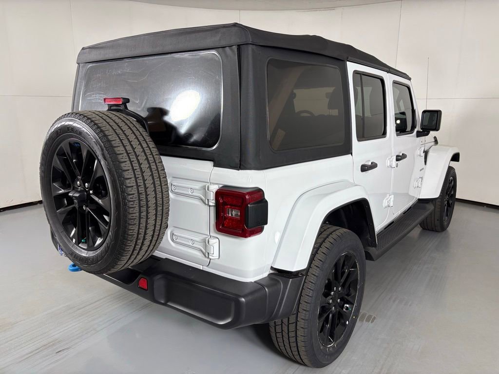 Used 2022 Jeep Wrangler Unlimited Sahara image 8
