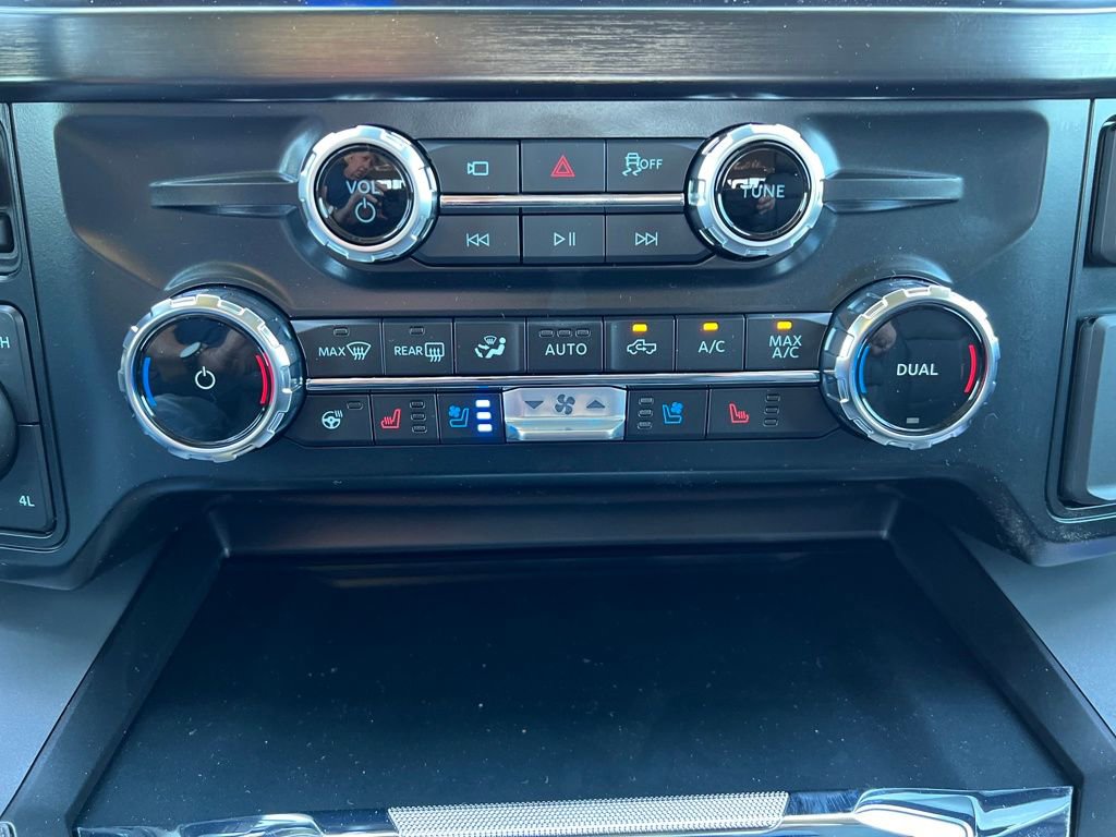 New 2026 Ford F250 Lariat w/ Chrome Package image 31