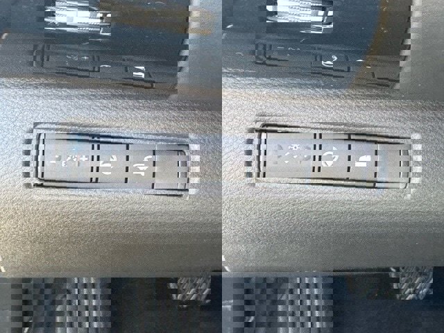 New 2025 Nissan Pathfinder SV image 16