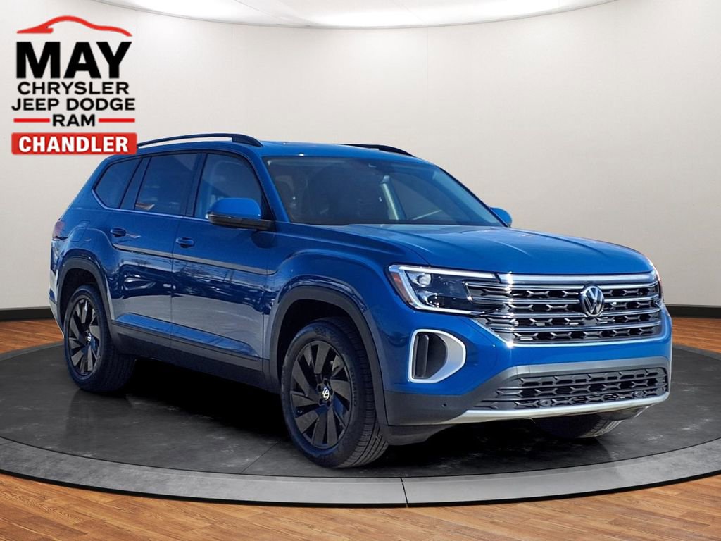 Used 2025 Volkswagen Atlas SE image 17