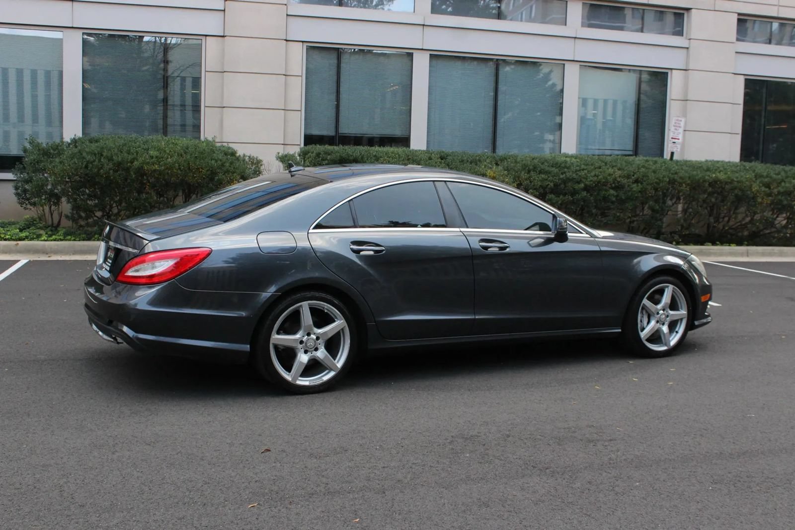 Used 2013 Mercedes-Benz CLS 550 w/ Premium I Pkg image 7