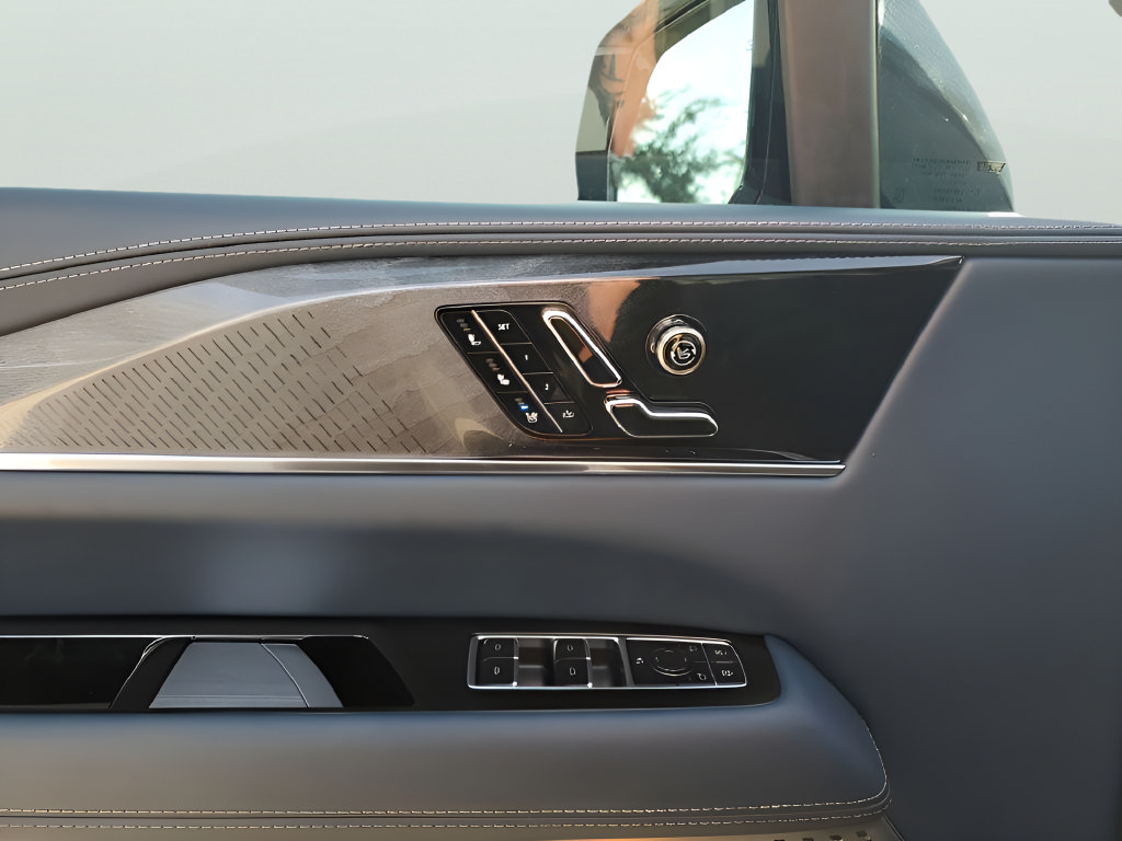 New 2026 Cadillac Escalade IQL Sport 2 AWD/4WD image 33