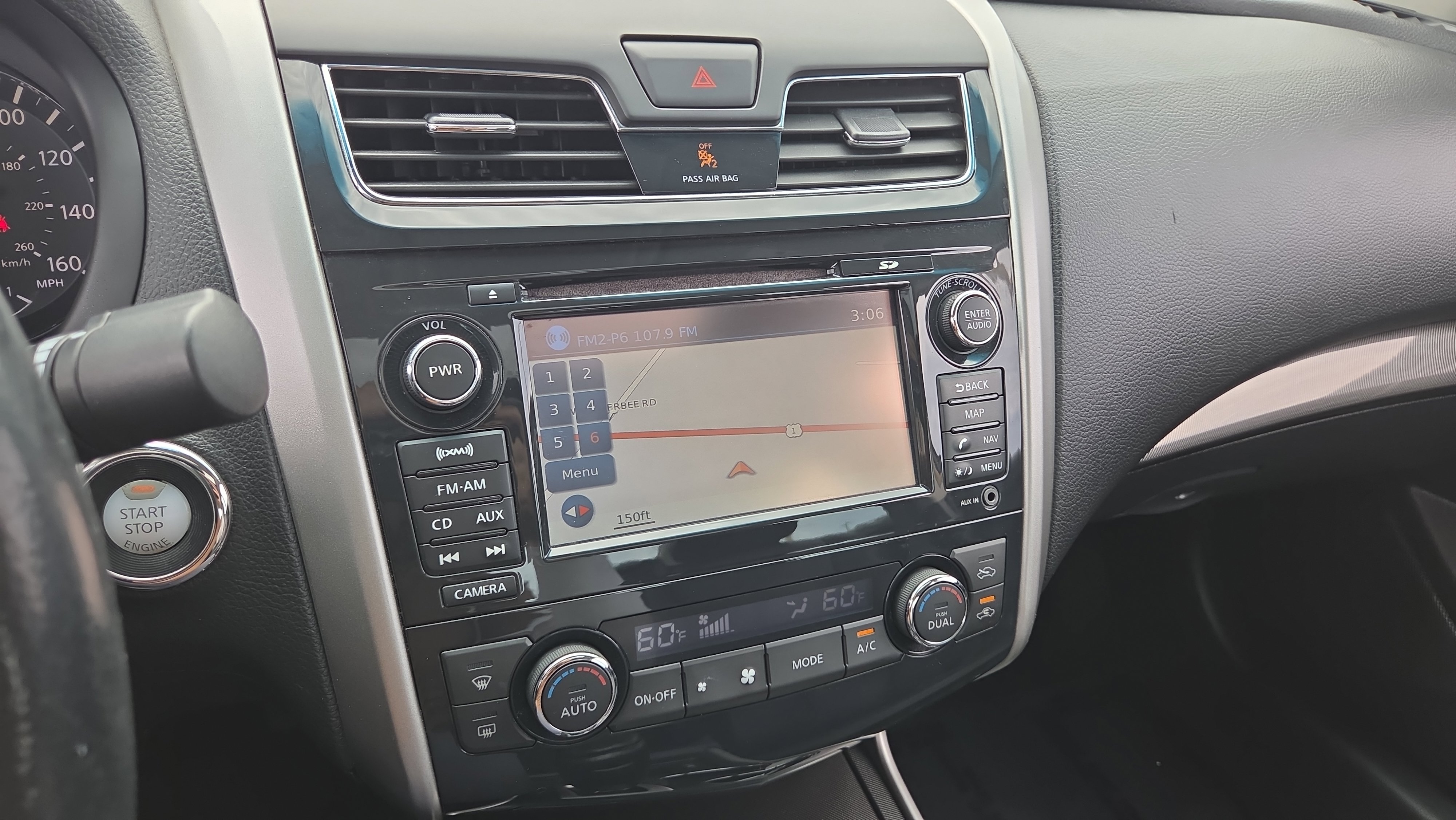 Used 2013 Nissan Altima 3.5 SL w/ Technology Pkg FWD image 24