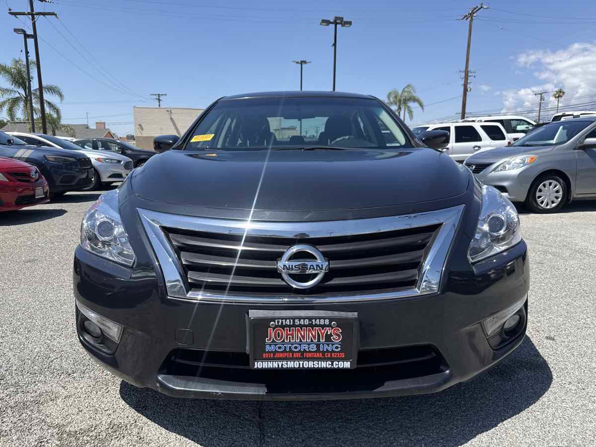 Used 2015 Nissan Altima 2.5 SV FWD image 2
