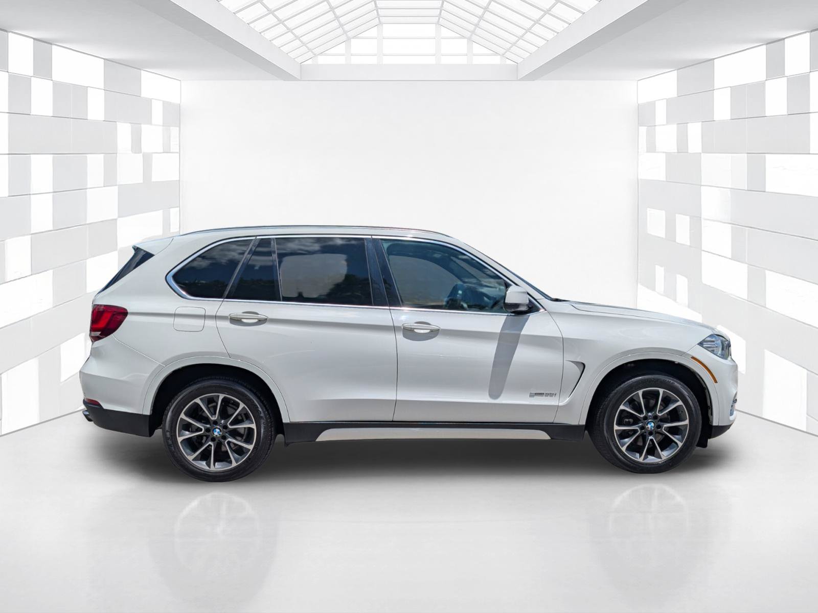 Used 2017 BMW X5 sDrive35i RWD image 8