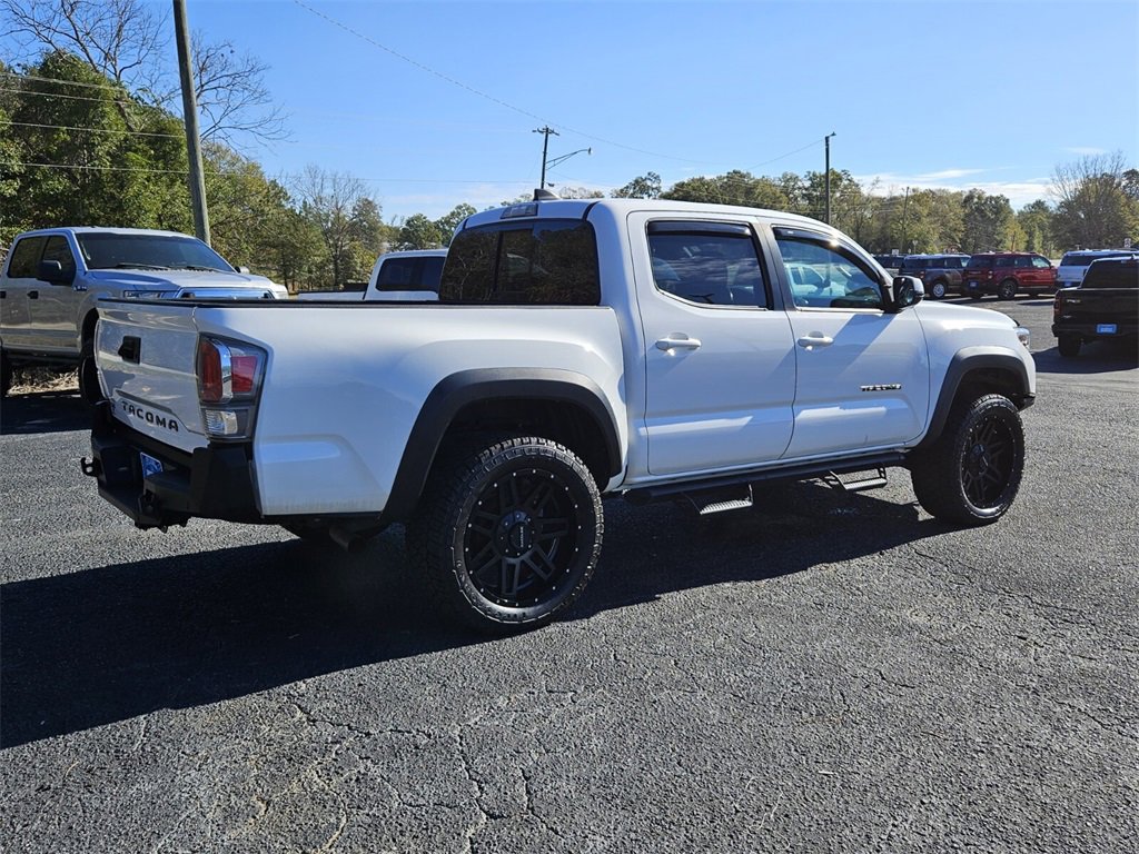 Used 2020 Toyota Tacoma TRD Off-Road image 11