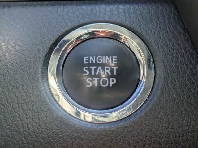 Used 2022 Toyota Camry XSE FWD image 31
