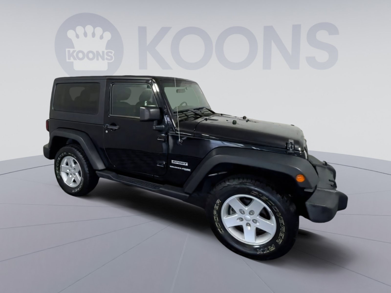 Used 2018 Jeep Wrangler Sport AWD/4WD image 2