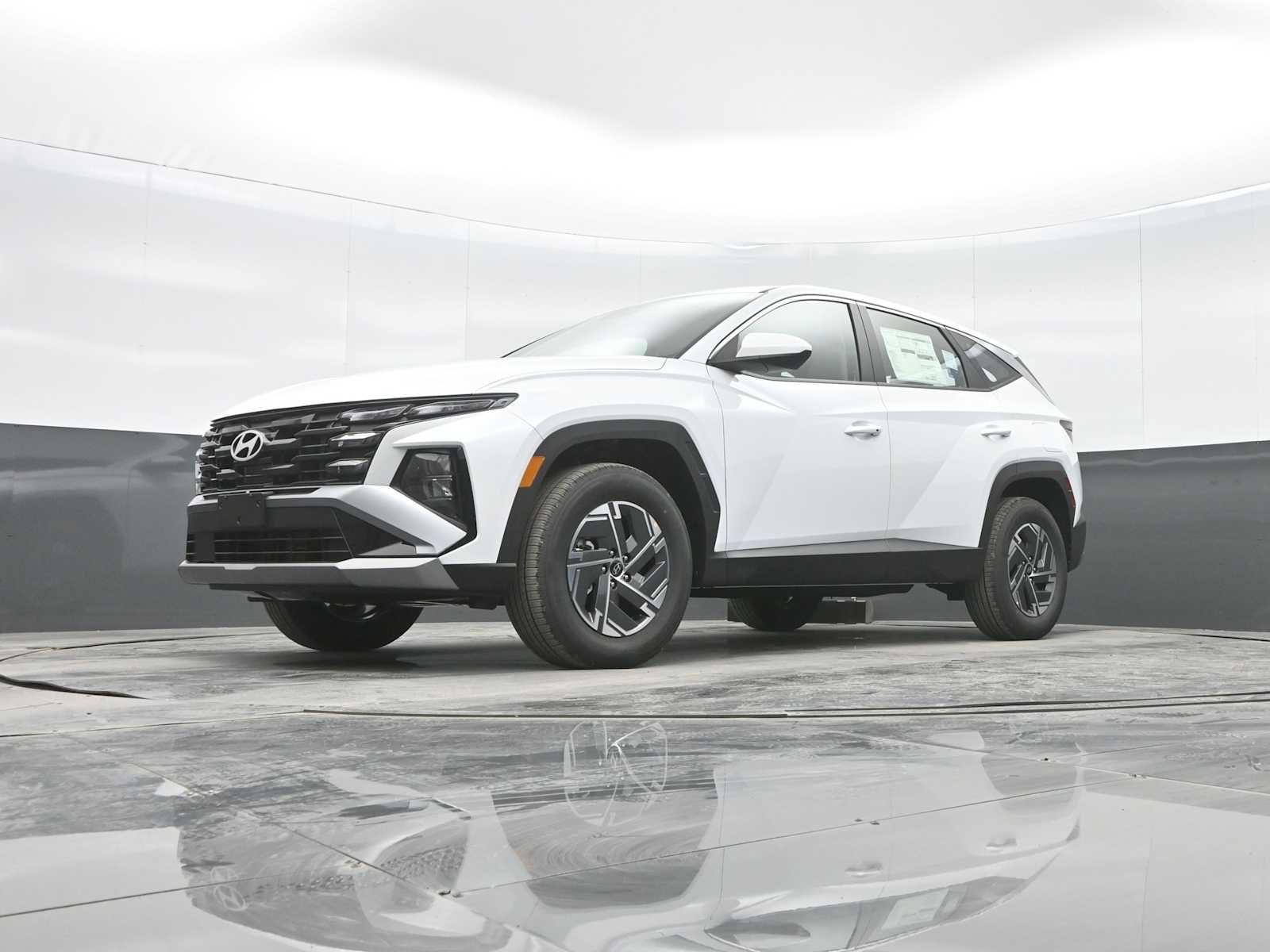 New 2026 Hyundai Tucson Blue SE w/ Tow & Go Package image 32