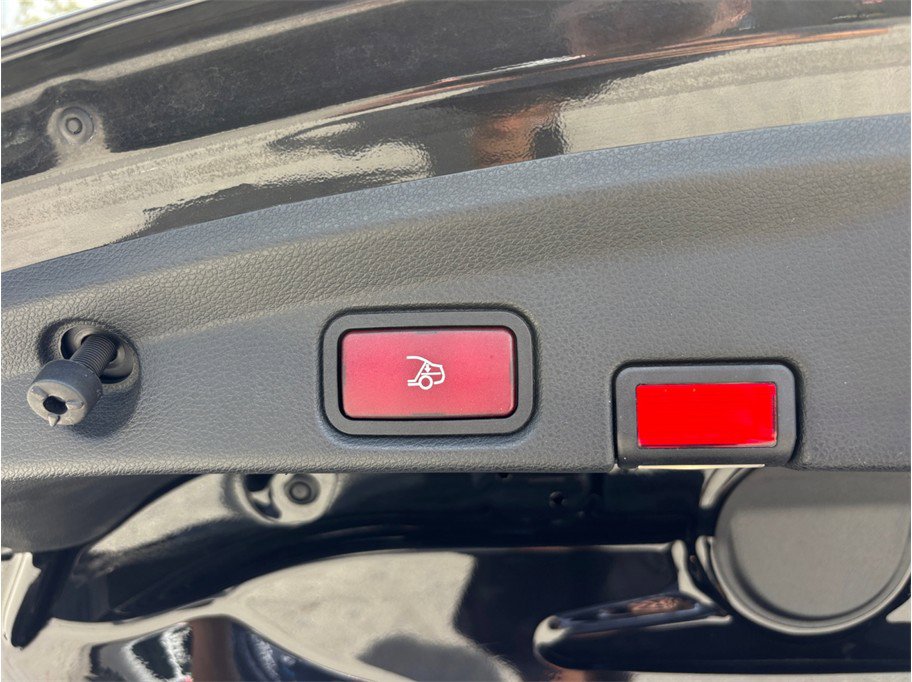 Used 2020 Mercedes-Benz E 450 4MATIC Cabriolet image 49