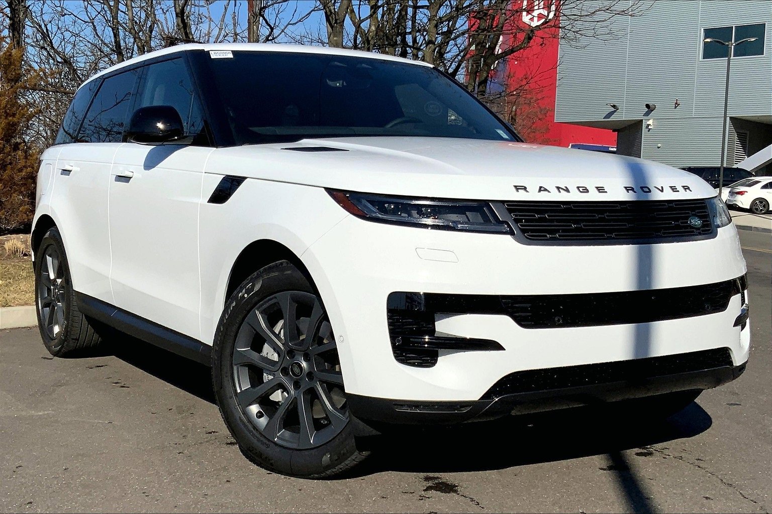New 2025 Land Rover Range Rover Sport image 2