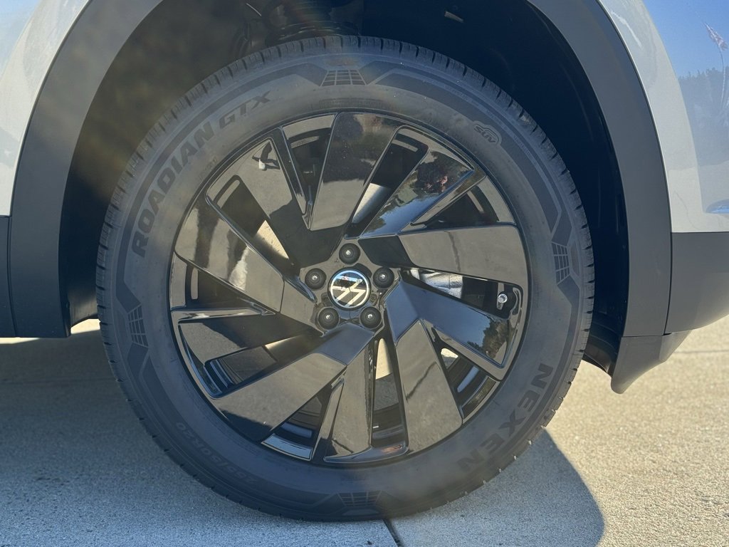 New 2026 Volkswagen Atlas SE image 7