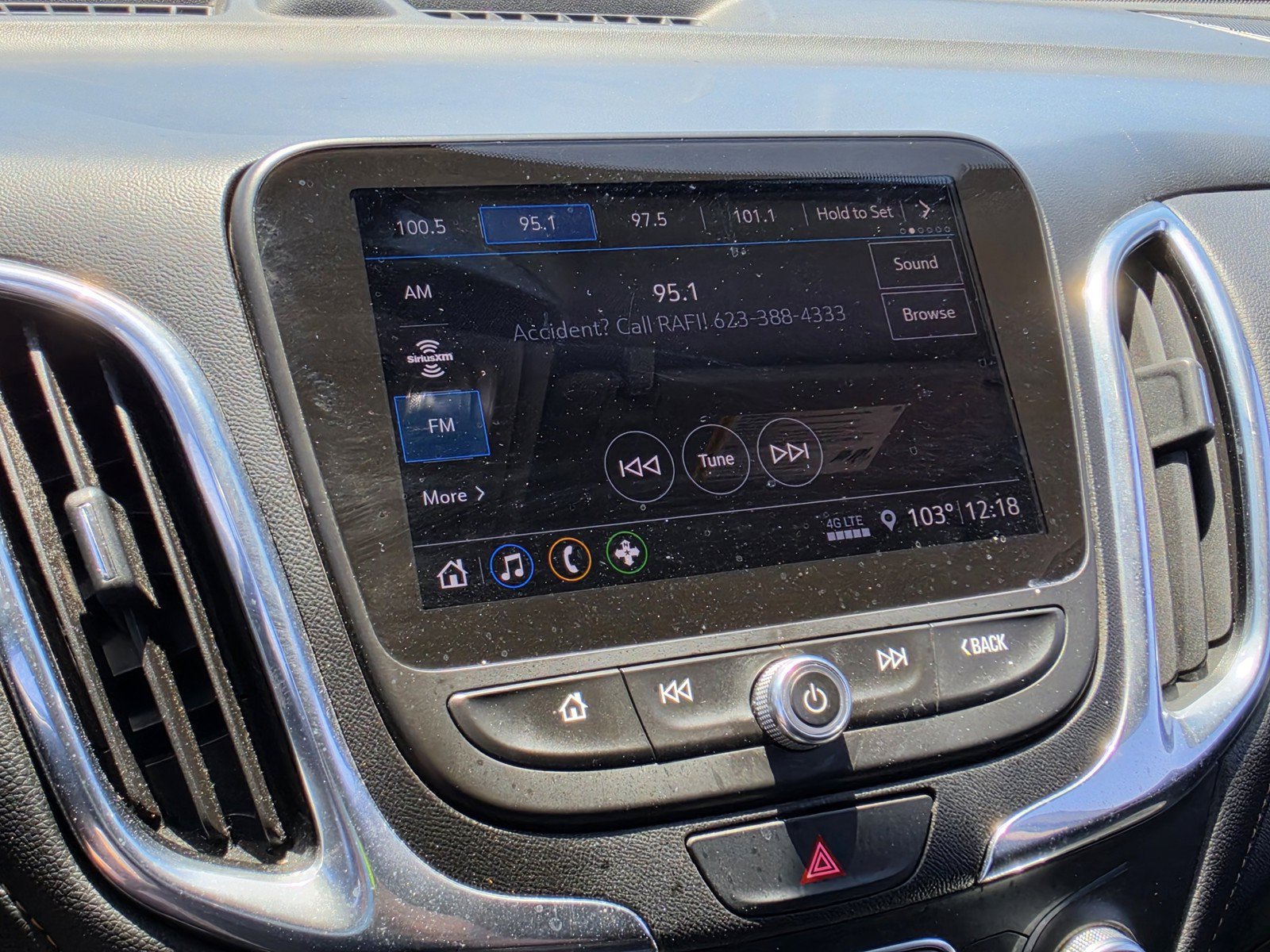 Used 2019 Chevrolet Equinox Premier FWD image 13