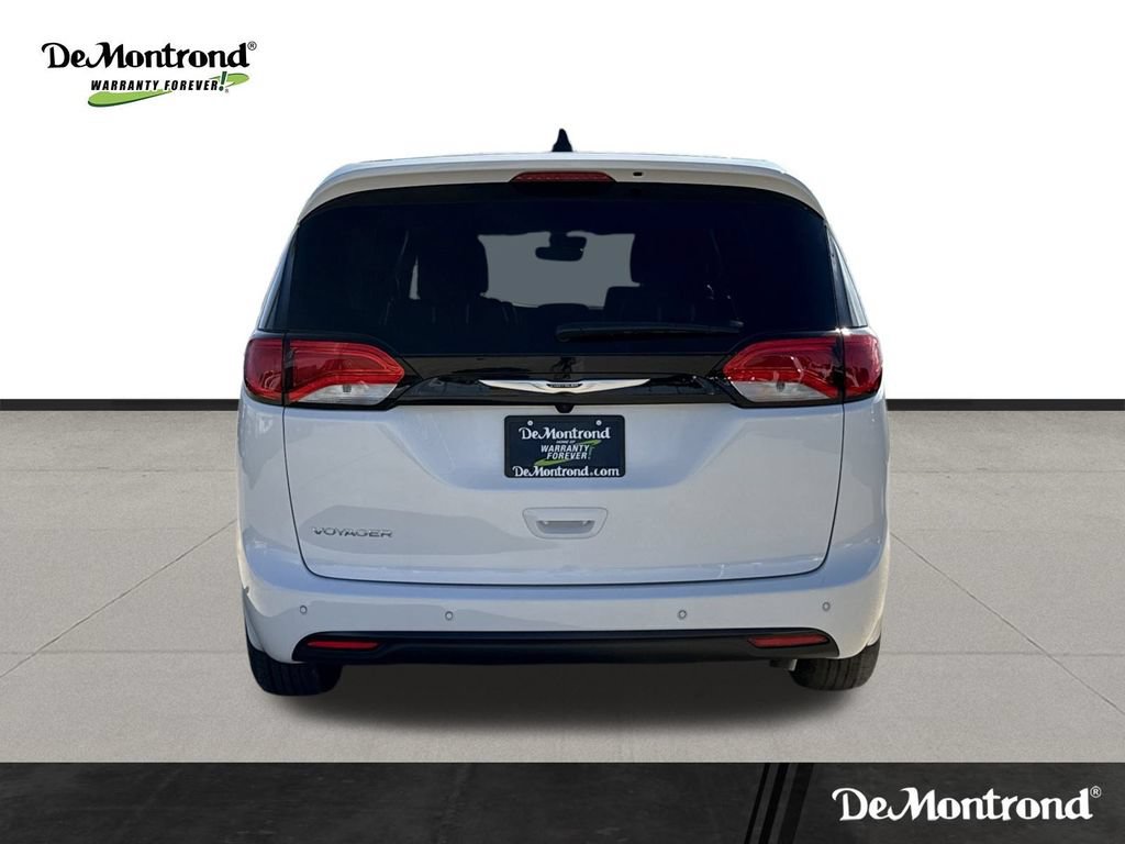 New 2026 Chrysler Voyager LX FWD image 6