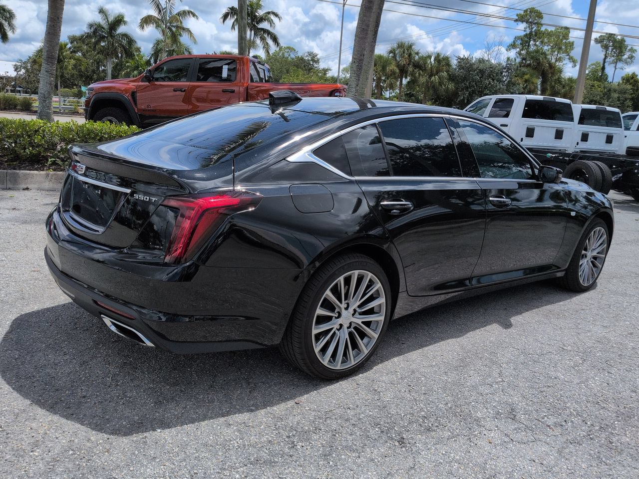 Used 2025 Cadillac CT5 Premium Luxury w/ Technology Package AWD/4WD image 5