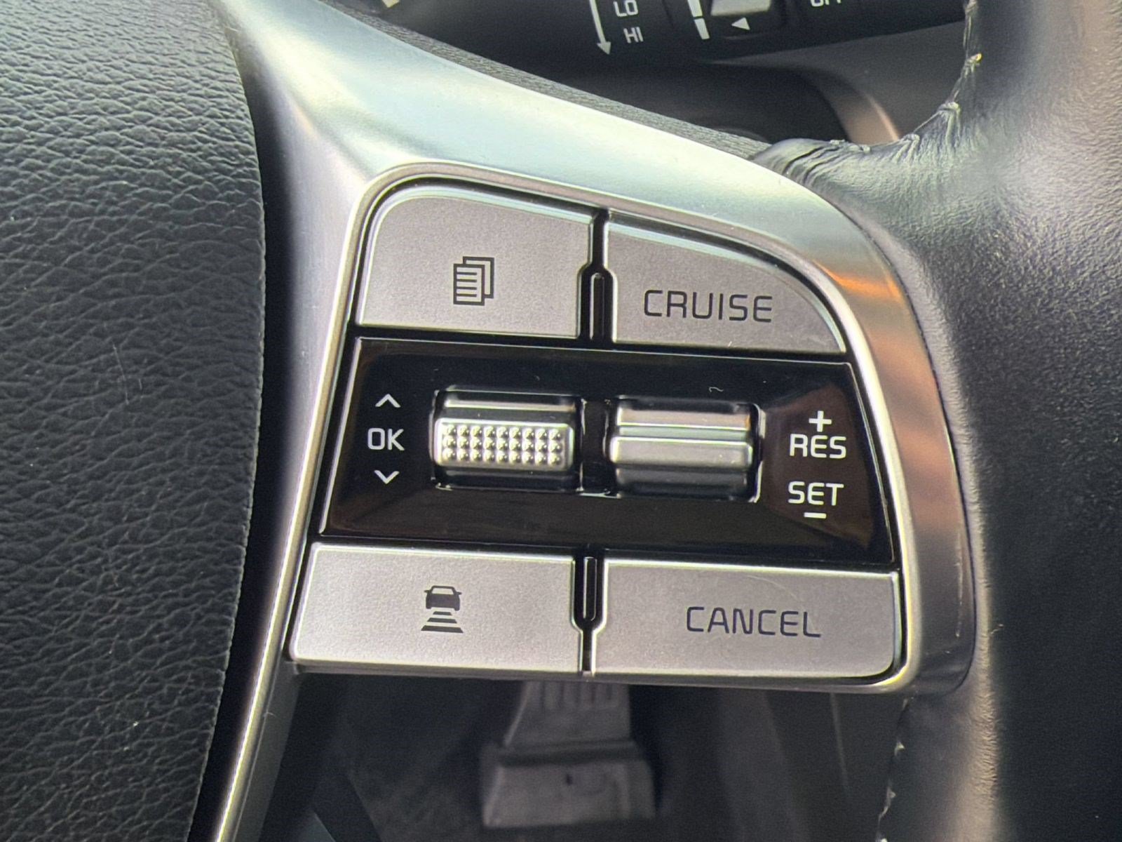 Used 2020 Kia Telluride LX FWD image 18