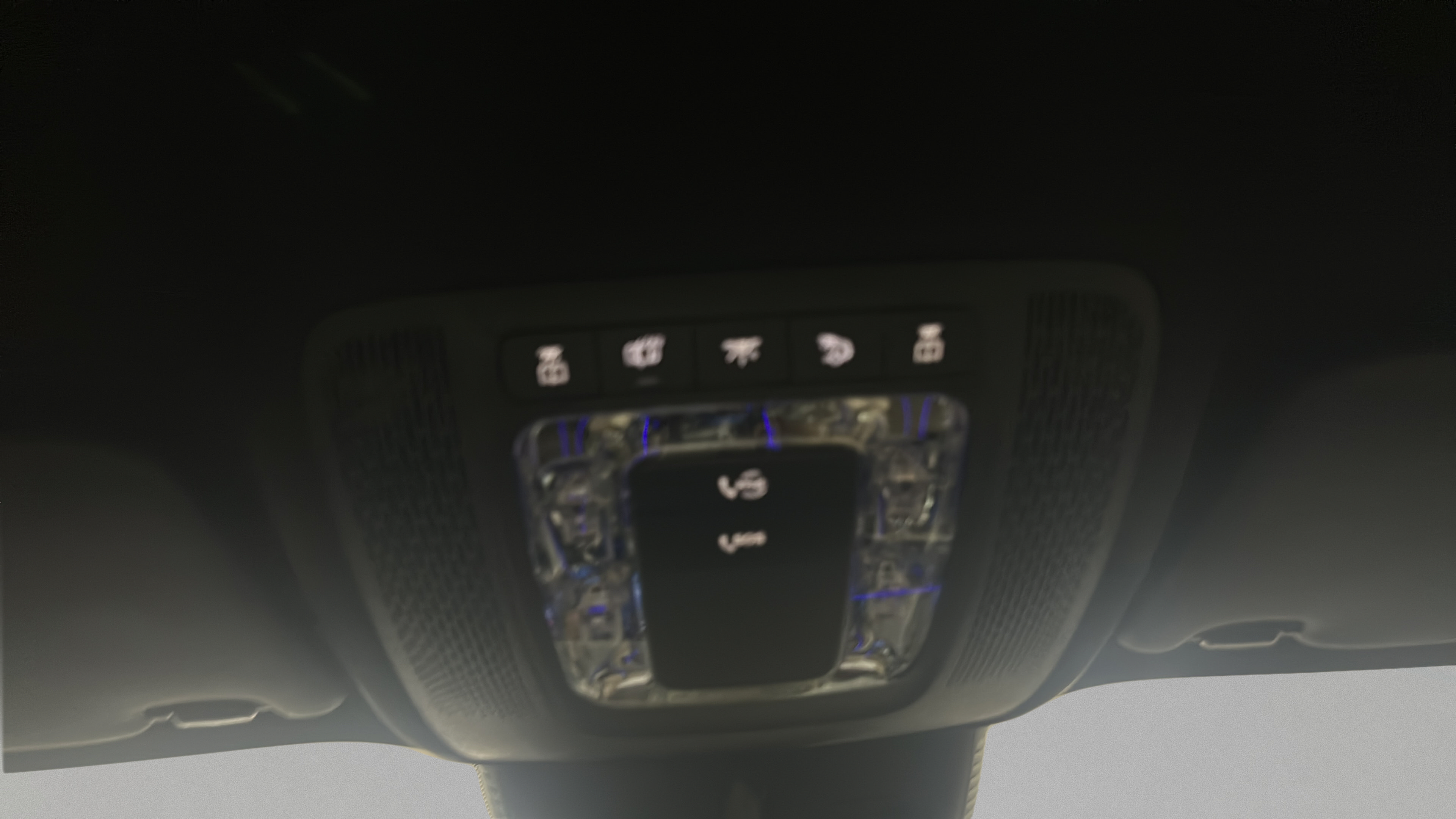 New 2025 Mercedes-Benz GLB 250 image 44