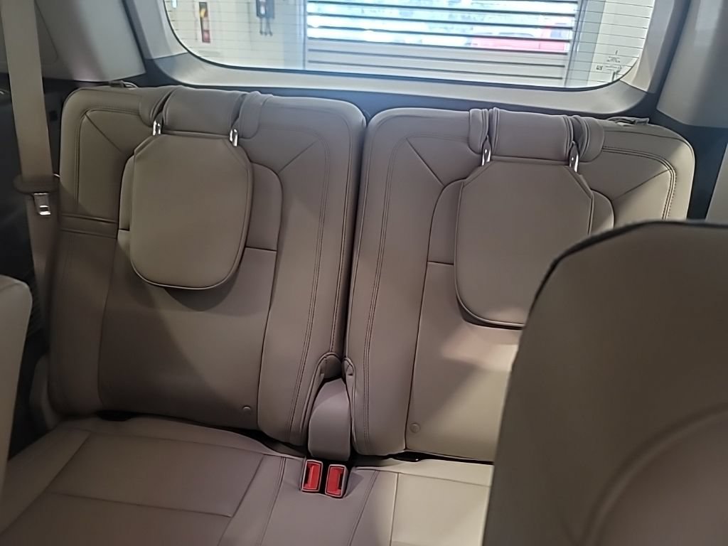 Used 2022 Lincoln Aviator Reserve w/ Equipment Group 201A RWD image 19